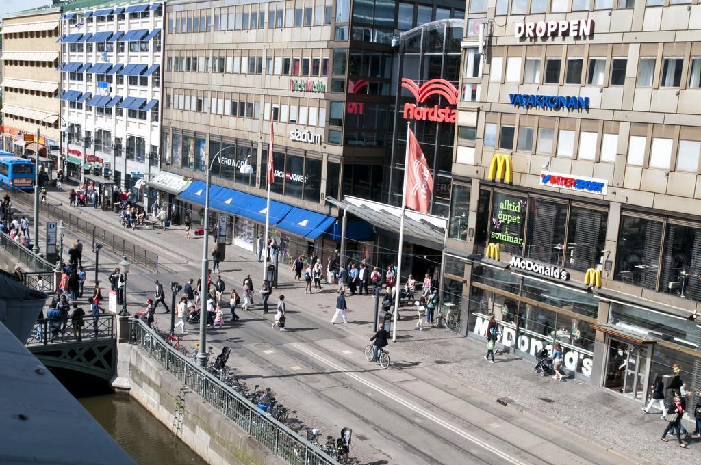 Hotel Pigalle Gothenburg Bagian luar foto The main building of the department store.