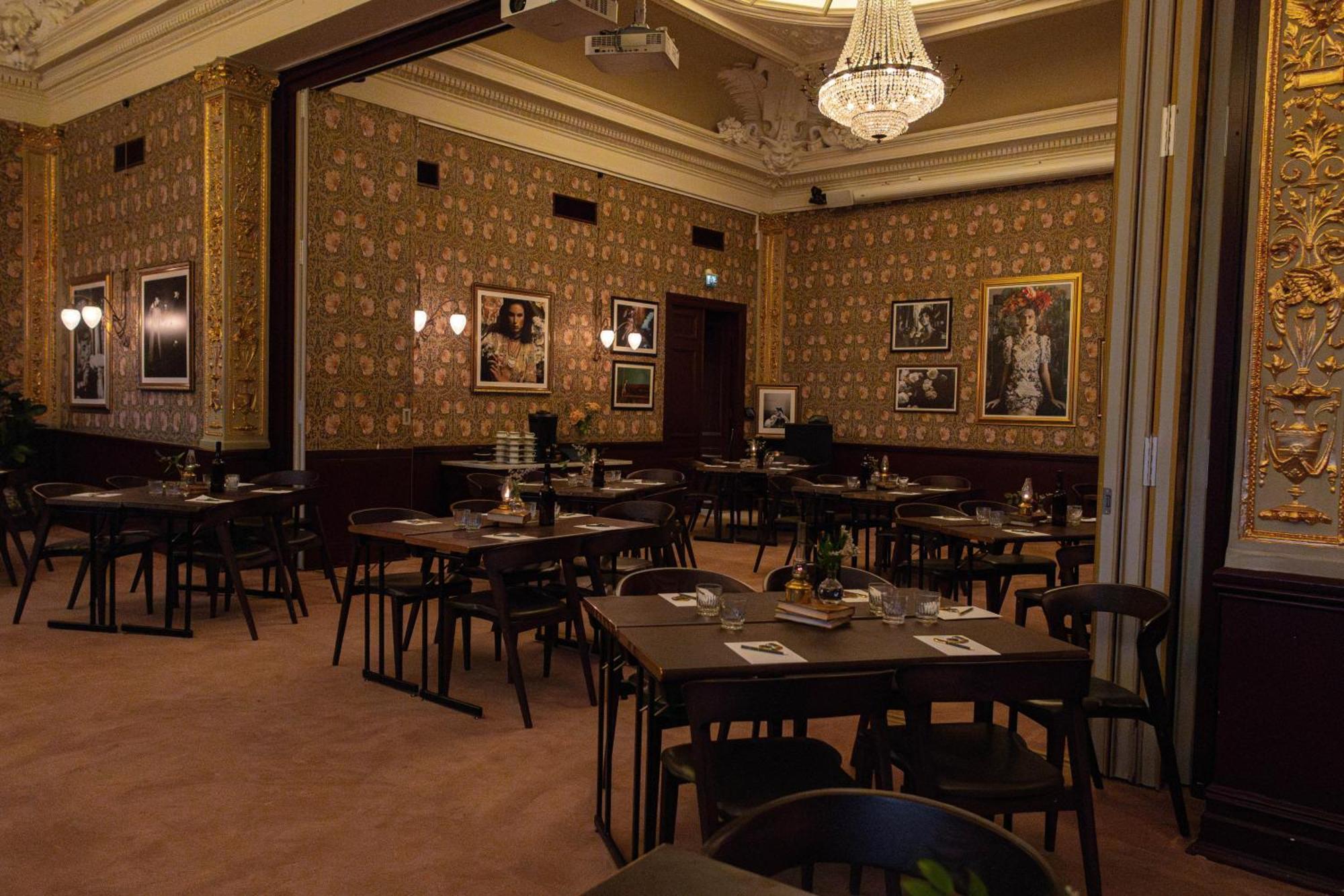 Hotel Pigalle Gothenburg Bagian luar foto The interior of the restaurant