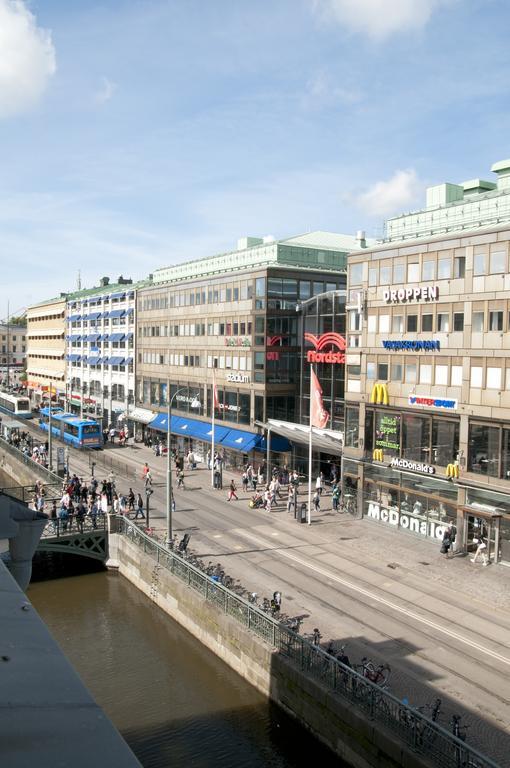 Hotel Pigalle Gothenburg Bagian luar foto The station building